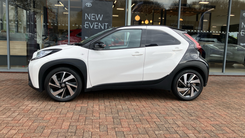 Toyota Aygo X 1.0 VVT-i Edge 5dr Petrol Hatchback